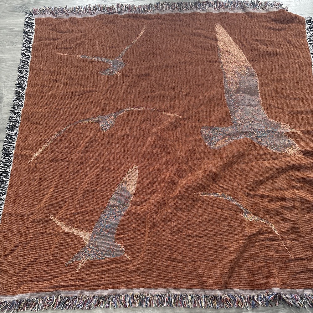 Taylor Swift 1989 Taylor's Version Seagull Woven Blue Blanket preowned few snags - Picture 12 of 12